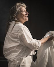 Gunilla Röör, regissör. Repetition, Barndomshemmet. Foto: Magnus Stenberg