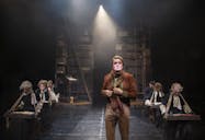 En julsaga. Martin Sundbom som Bob Cratchit. Foto: Josefin Wiklund